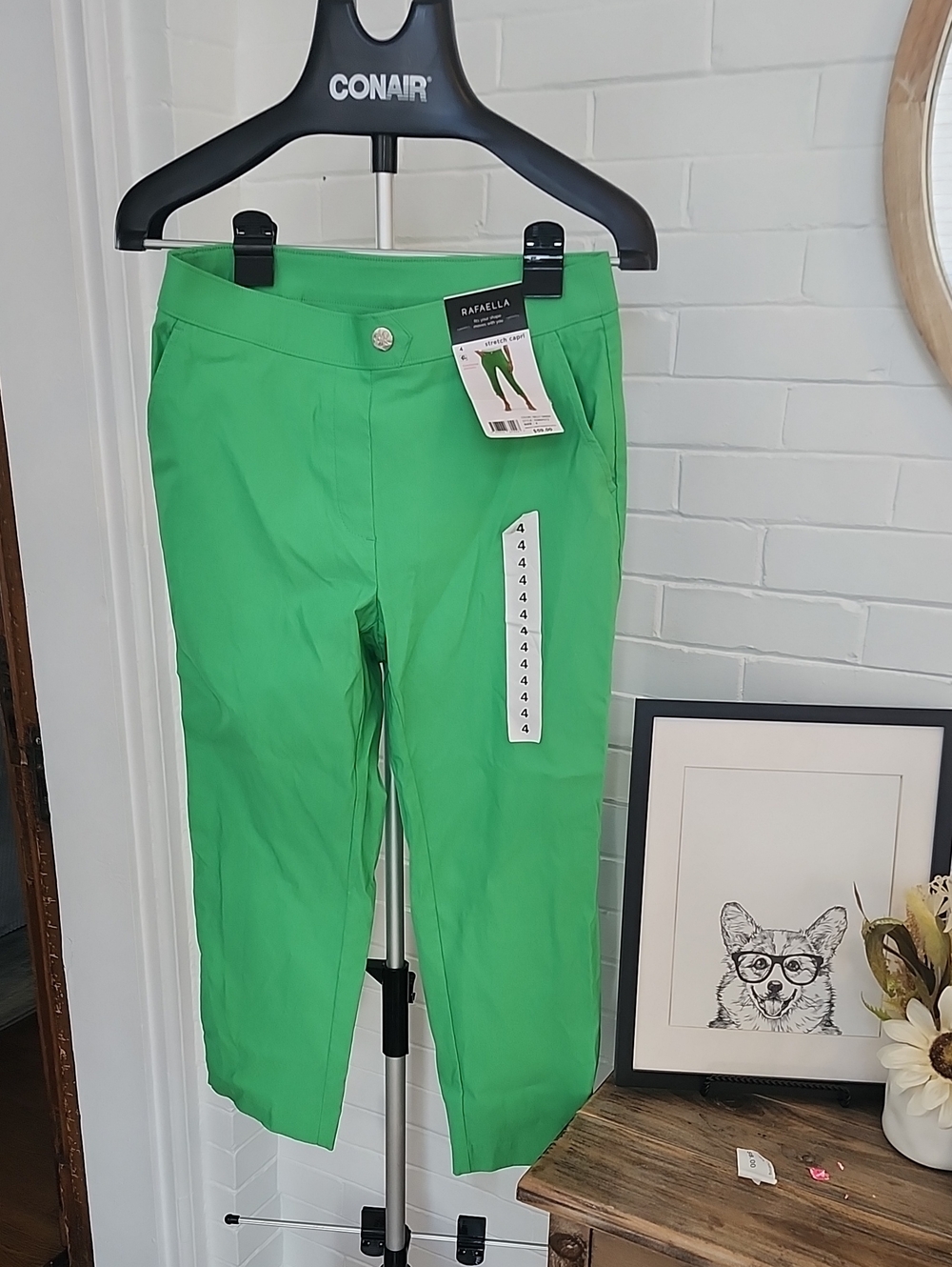Rafaella Green Stretch Capris, Size 4